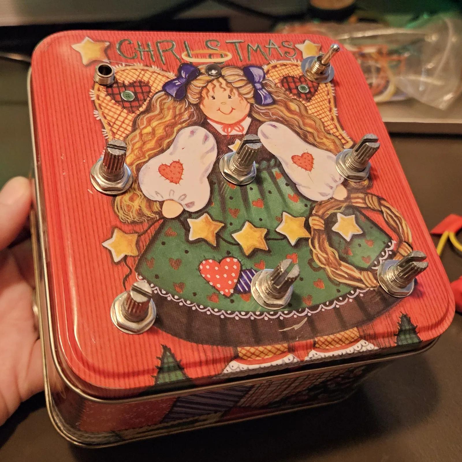 The square tin enclosure used for this build.